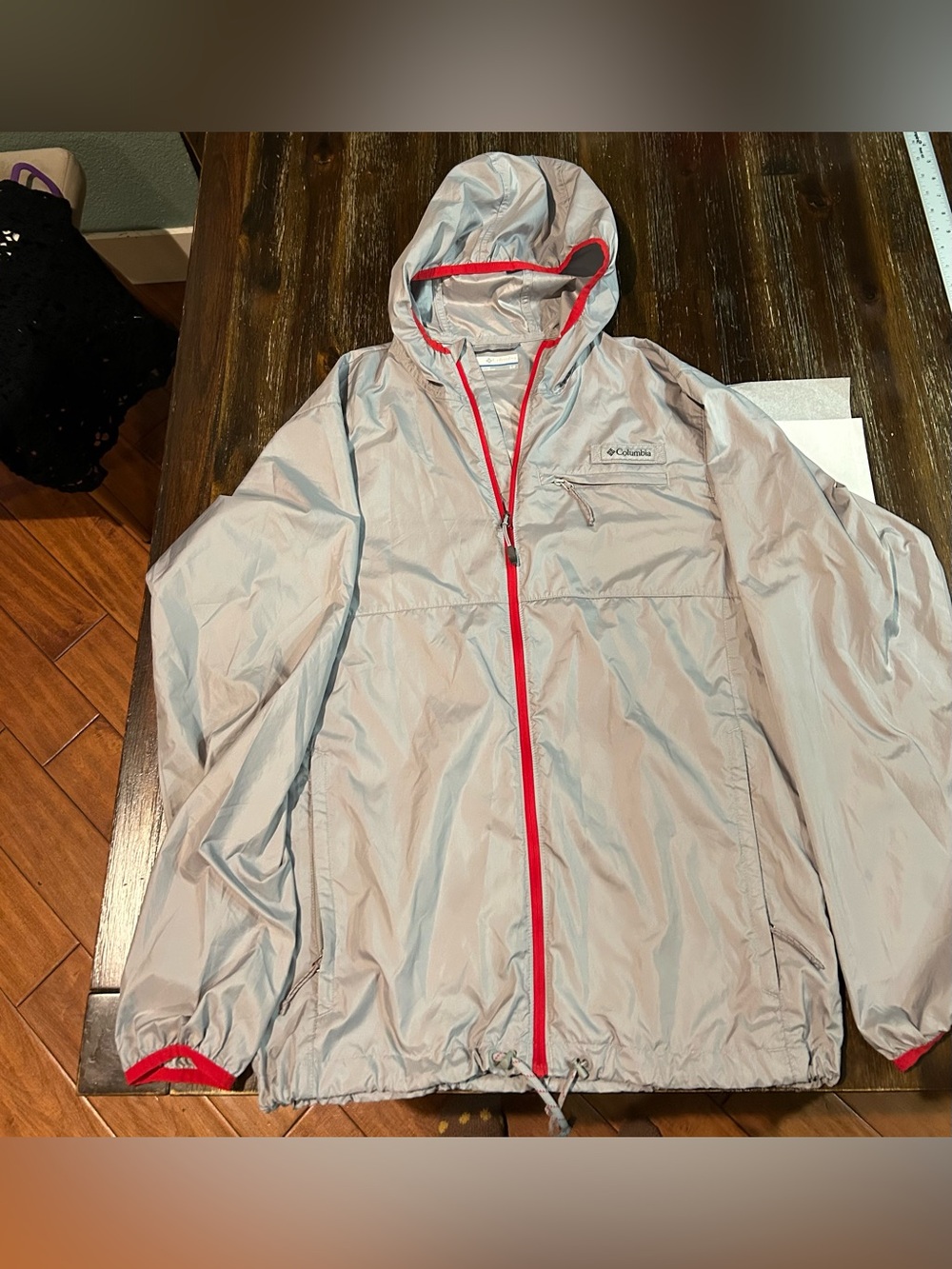 Vintage Columbia Flash Forward Lightweight Rain Jacket / Windbreaker.